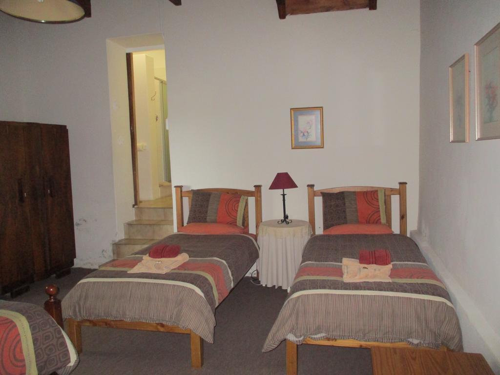 Van Rhyn Guest House Vanrhynsdorp Εξωτερικό φωτογραφία